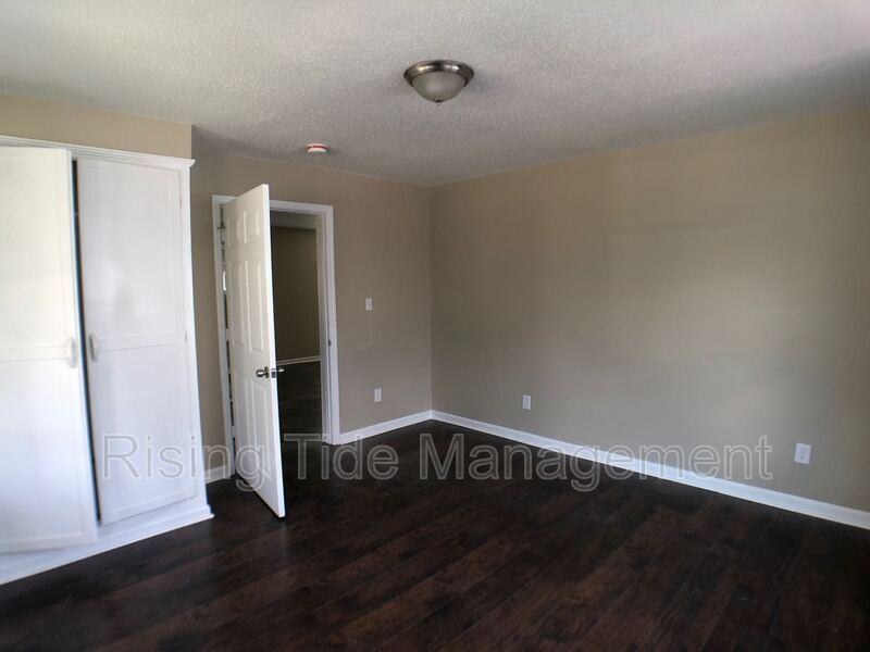 1236 Hanover St - Photo 2 of 7
