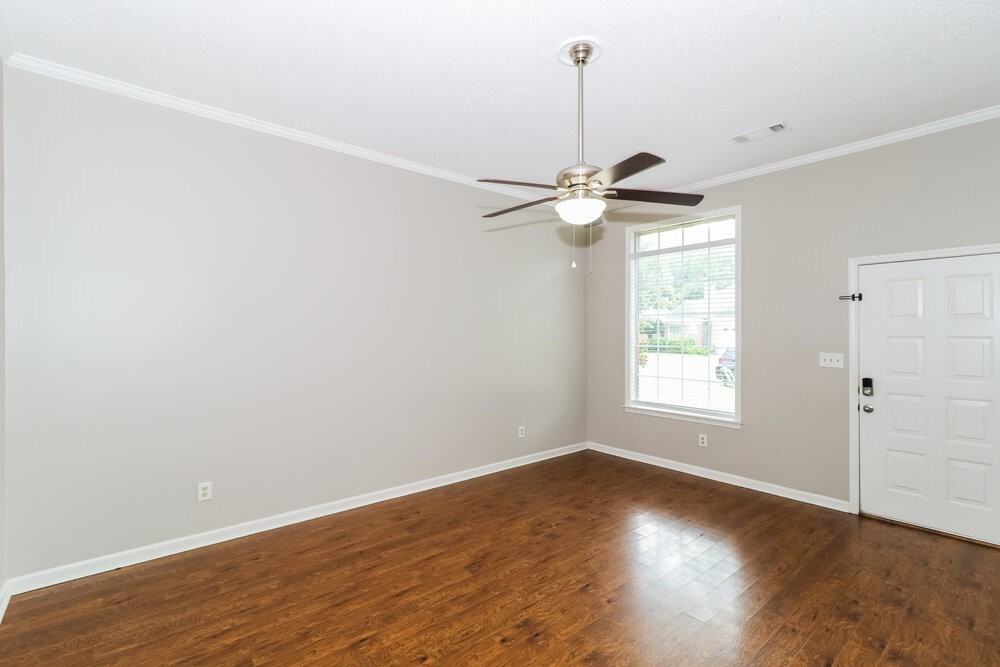 2268 Lake Hill Ct - Photo 5 of 16