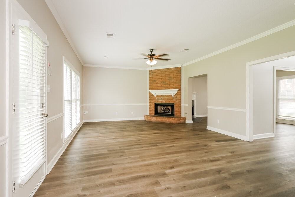 1776 Lichfield Ct - Photo 4 of 15