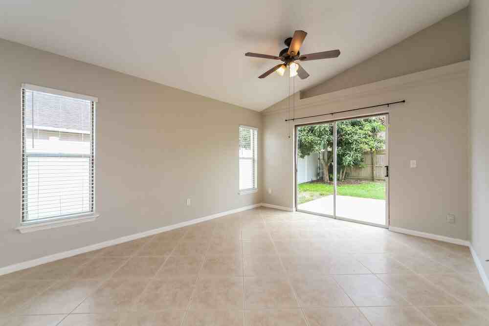 10832 Rushwood Way - Photo 4 of 16