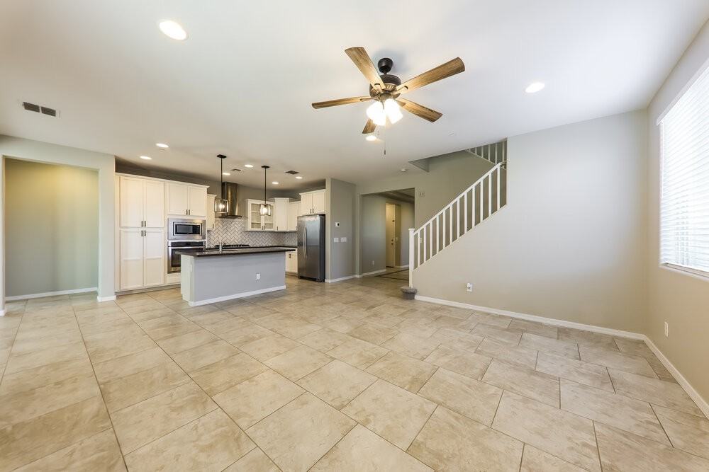 10642 W Anna Ave - Photo 4 of 15