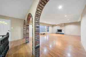 featured image of 1420 Crestlawn Drive #D142