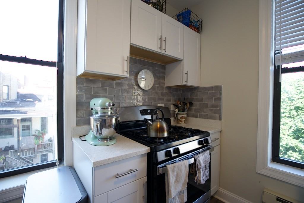 2909 N Mildred Ave #3 - Photo 5 of 21