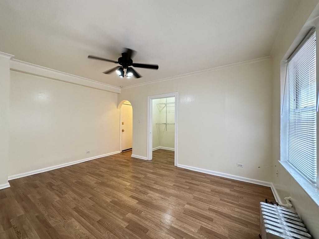 4521 N Malden St #101 - Photo 6 of 21