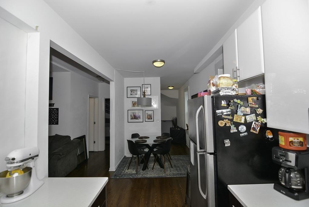 2101 W Fletcher St #CH1 - Photo 5 of 20