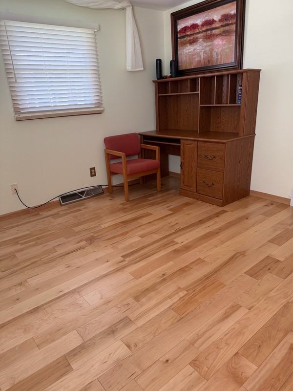 1203 Oak St - Photo 5 of 27