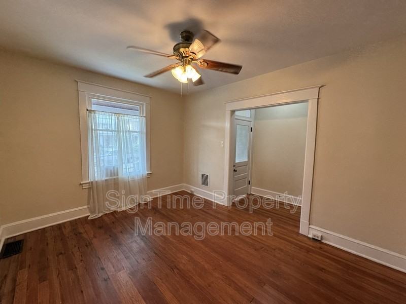 864 Mulberry Ave - Photo 4 of 24