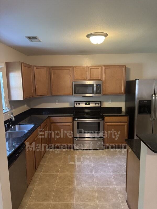 209 Sunday Silence Ln - Photo 4 of 16
