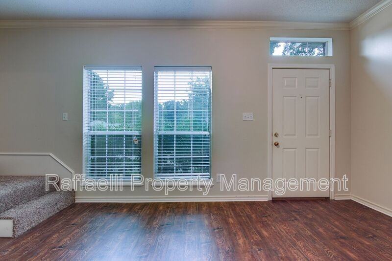 3607 Skyline Blvd #3607 - Photo 4 of 23