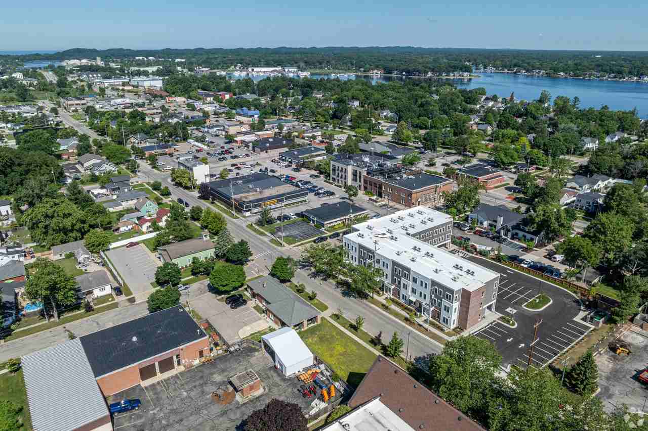 Winsor Place - Photo 7 of 31