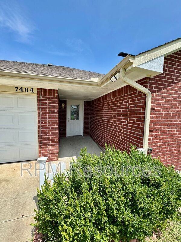 7404 Park Meadow Dr - Photo 4 of 27
