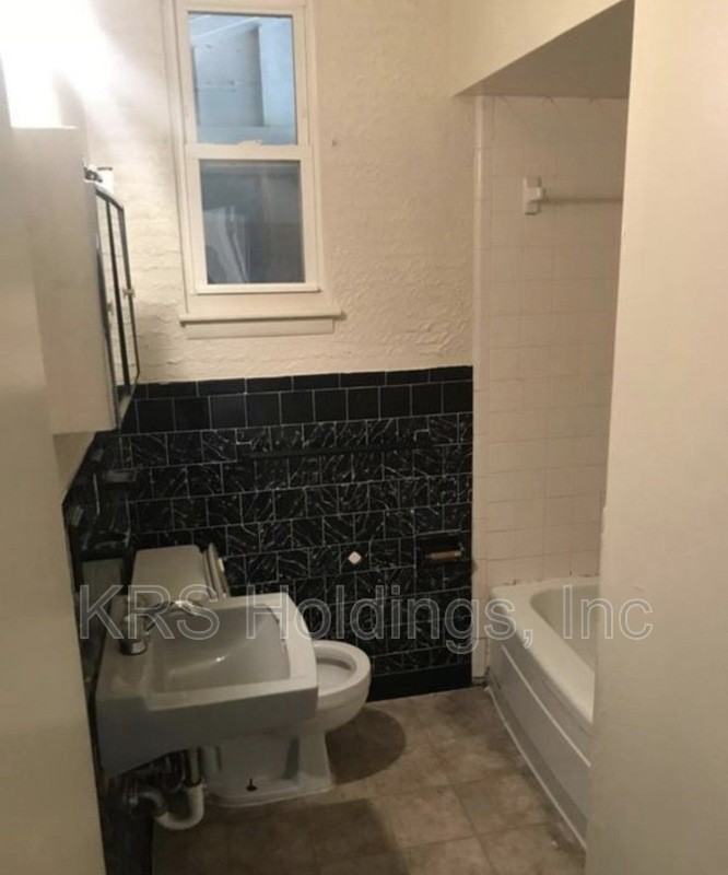 4916 Bark Ln - Photo 3 of 4