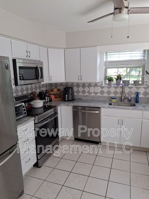 1 Periwinkle Ln - Photo 2 of 2