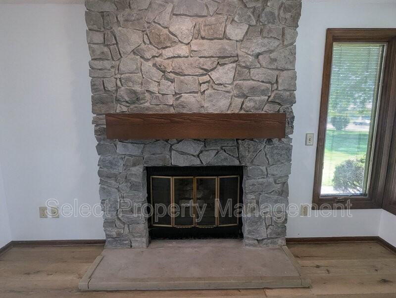 4619 Arlington Pkwy S - Photo 7 of 24