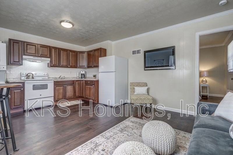 3145 Parkdale Rd #3145 - Photo 4 of 10