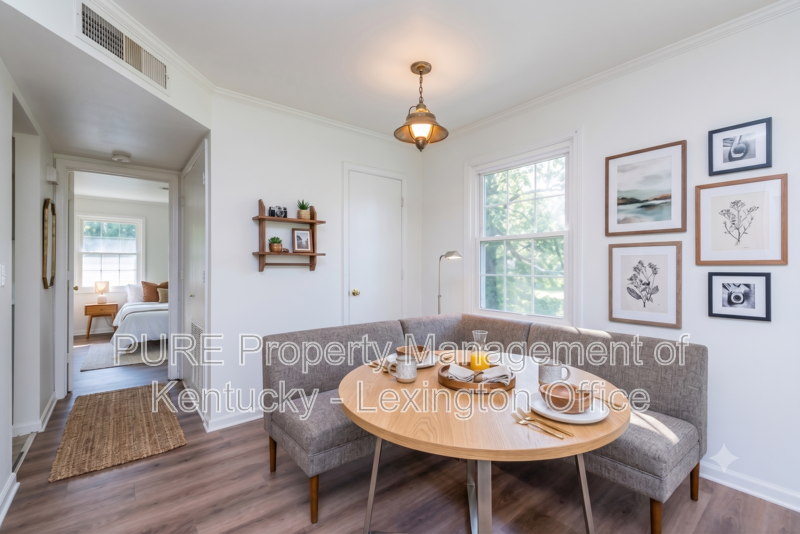 429 Chestnut St #11 - Photo 4 of 14