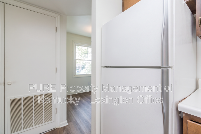 429 Chestnut St #11 - Photo 7 of 14