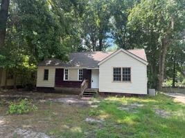featured image of 424 Loring Dr
