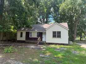 424 Loring Dr - Photo 1 of 1