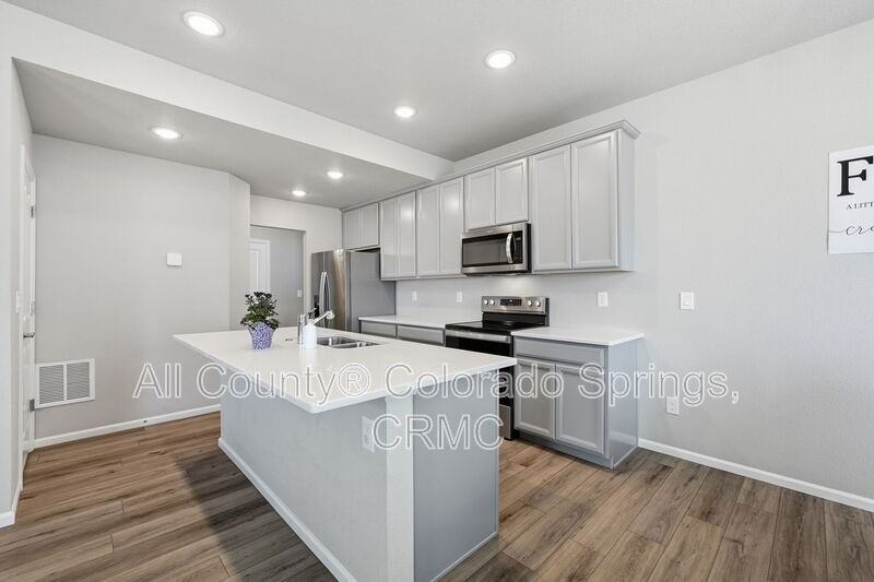 11461 Wigeon Way - Photo 5 of 22