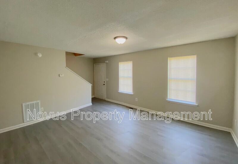 176 Smith Ave #A - Photo 4 of 15