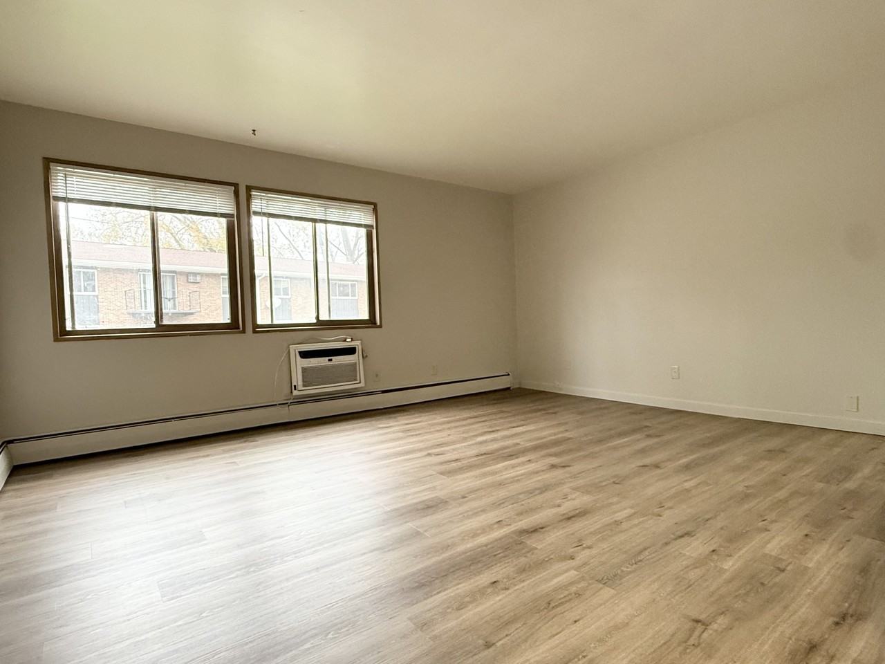2050-2080 Allen Boulevard - Photo 6 of 12