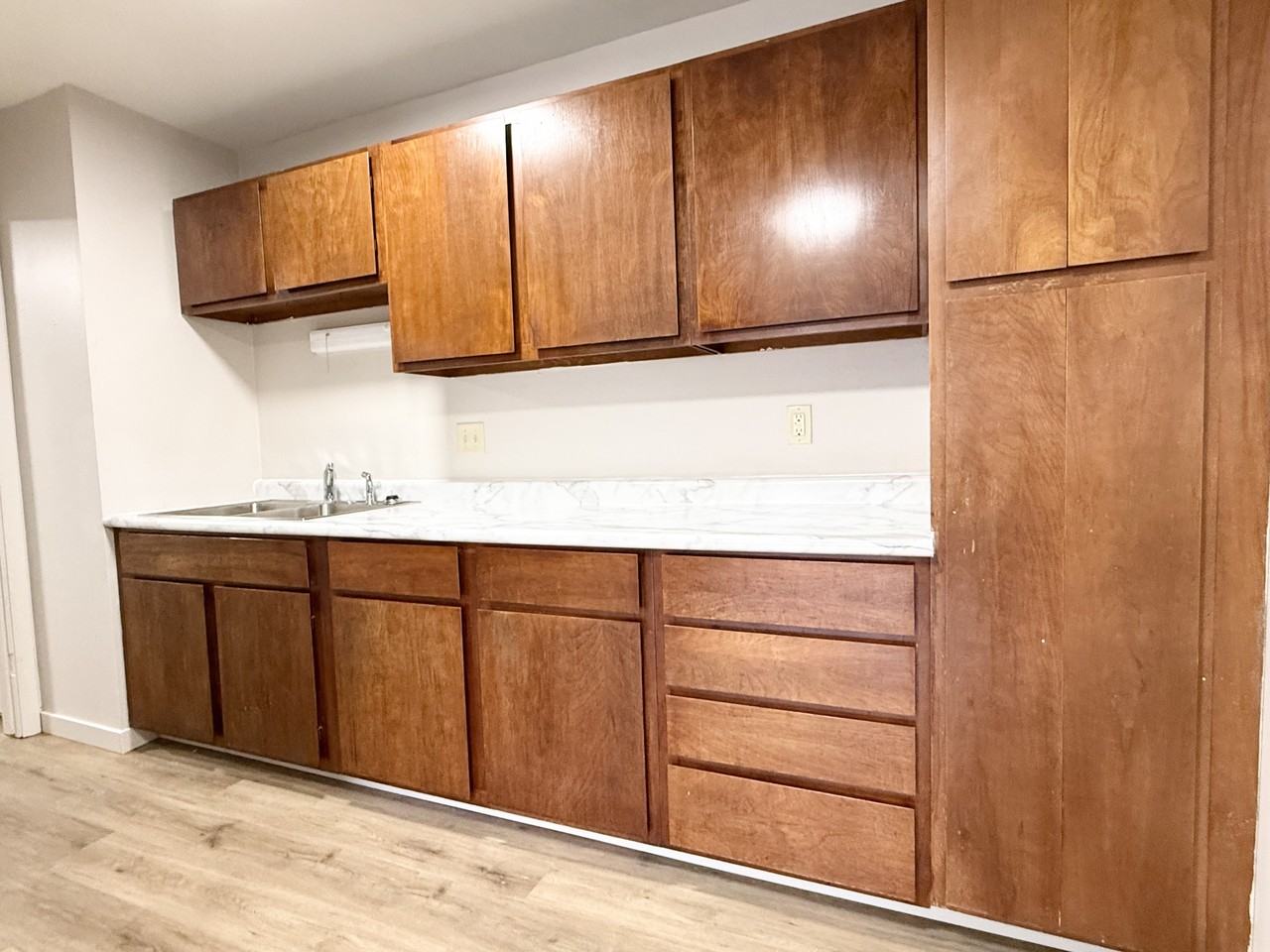 2050-2080 Allen Boulevard - Photo 7 of 12