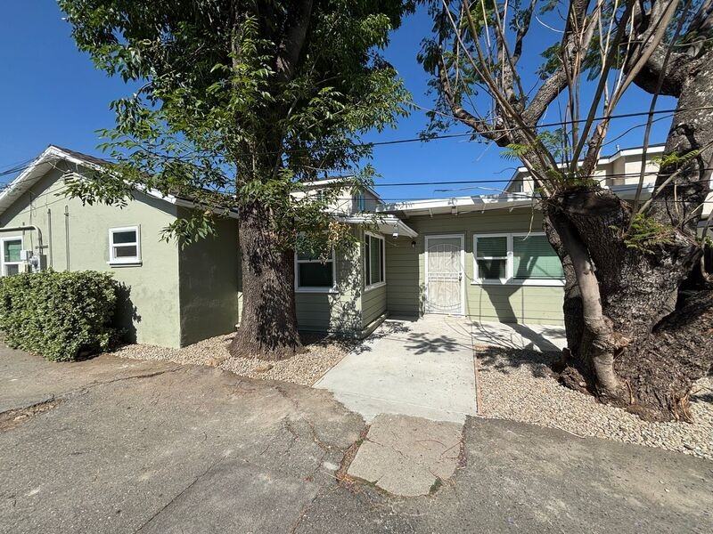 634 E Lemon Ave #634 - Photo 7 of 31
