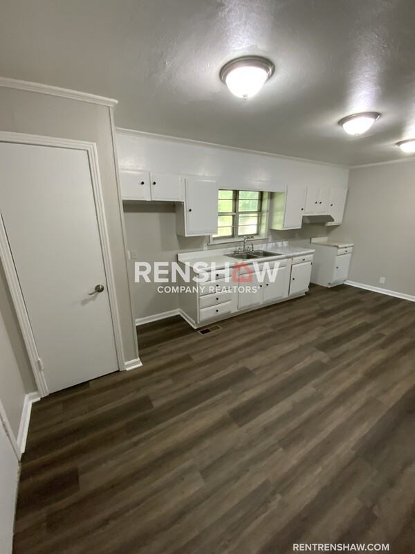 211 Cross St - Photo 2 of 17