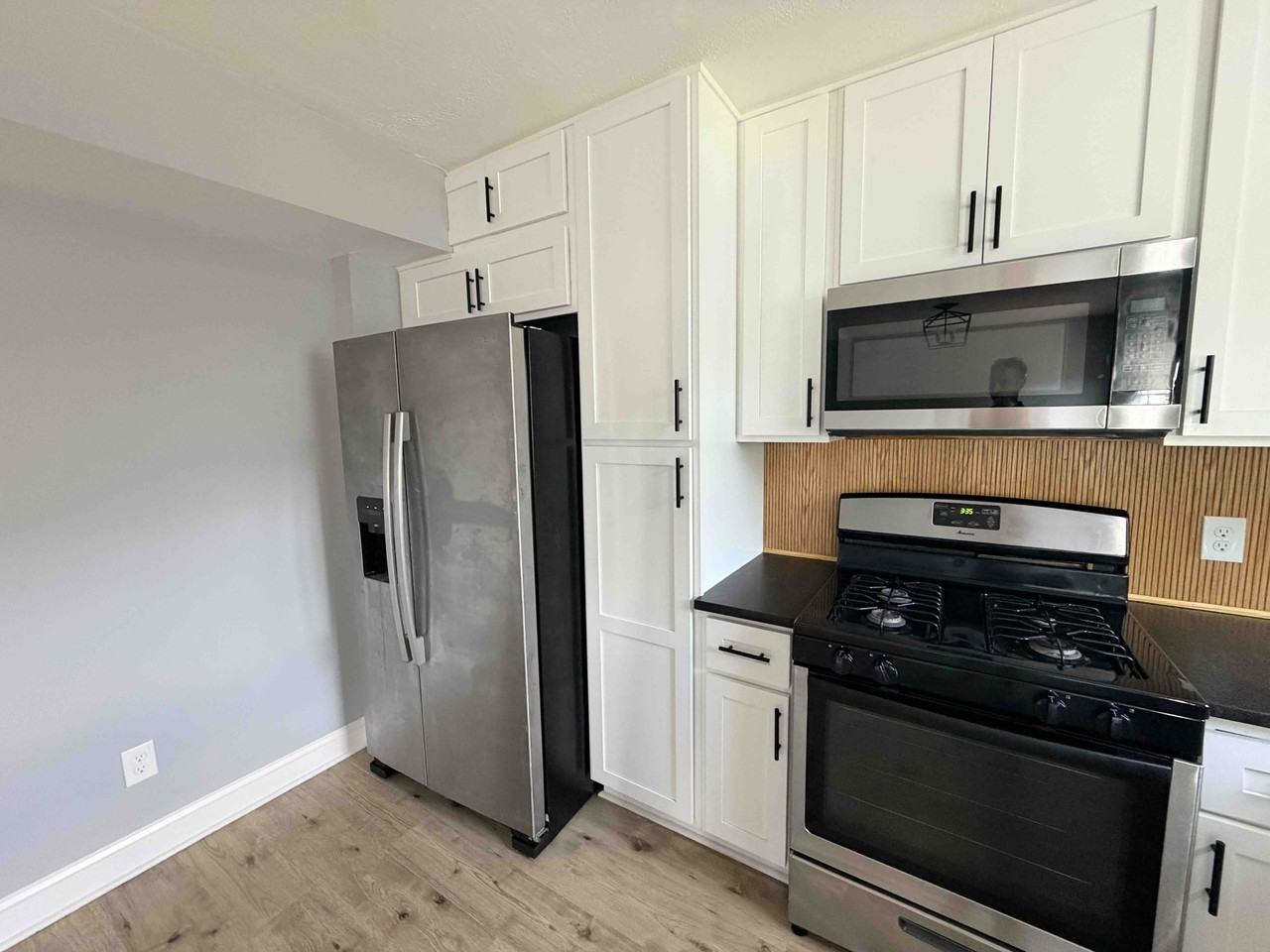 1022 Hillcrest Avenue - Photo 5 of 14