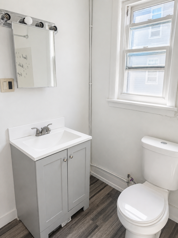 476 Hudson Ave - Photo 3 of 18