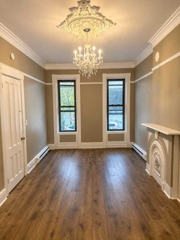 127 Dove St - Photo 2 of 8