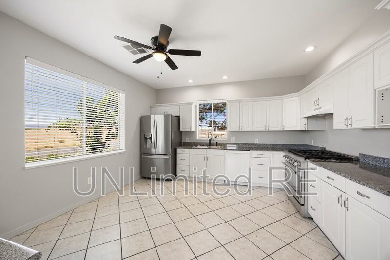 6001 N Tower Ln #A - Photo 5 of 28