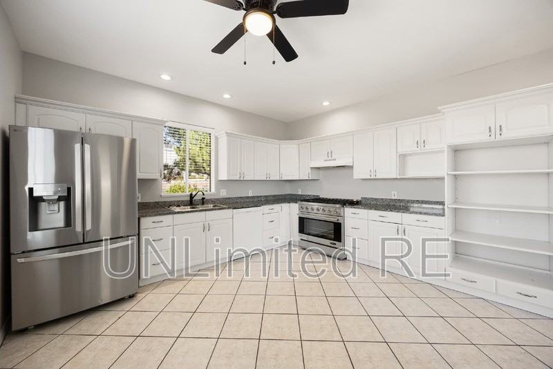 6001 N Tower Ln #A - Photo 6 of 28