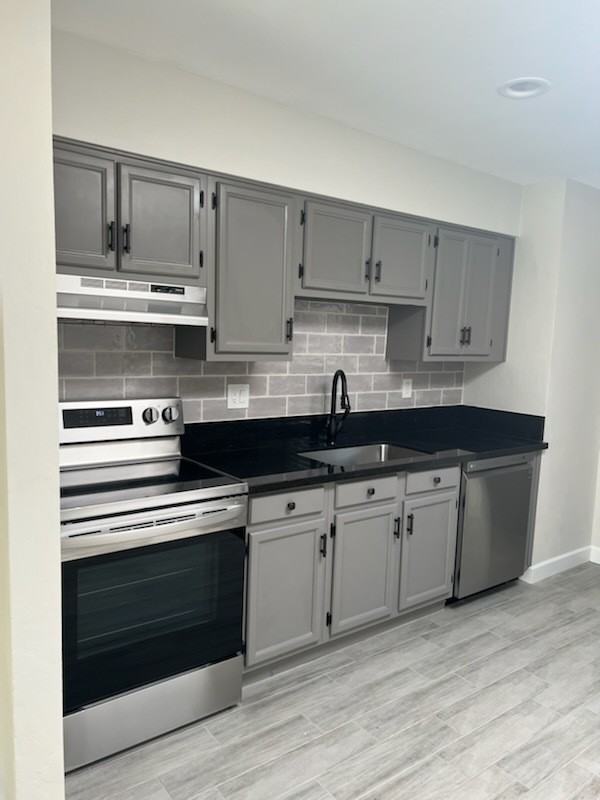 1602 // 3064 North Cherry Avenue #1 - Photo 3 of 9