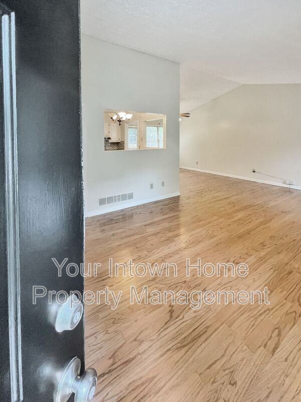 3116 Medley Rdg - Photo 2 of 19