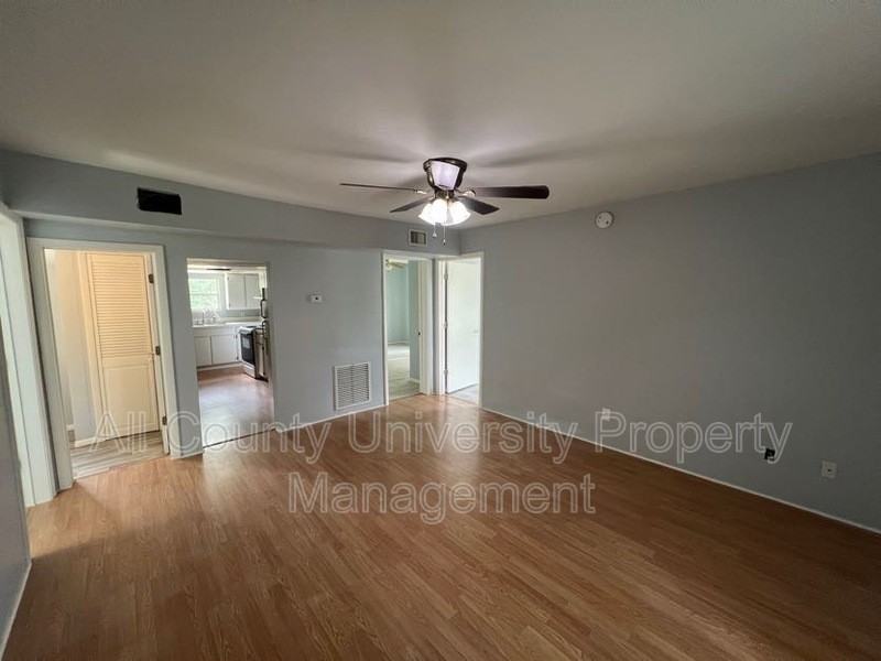 6536 Se 221st St #A - Photo 3 of 13