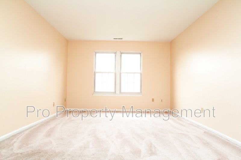 97-99 Park Ave #10 - Photo 7 of 17