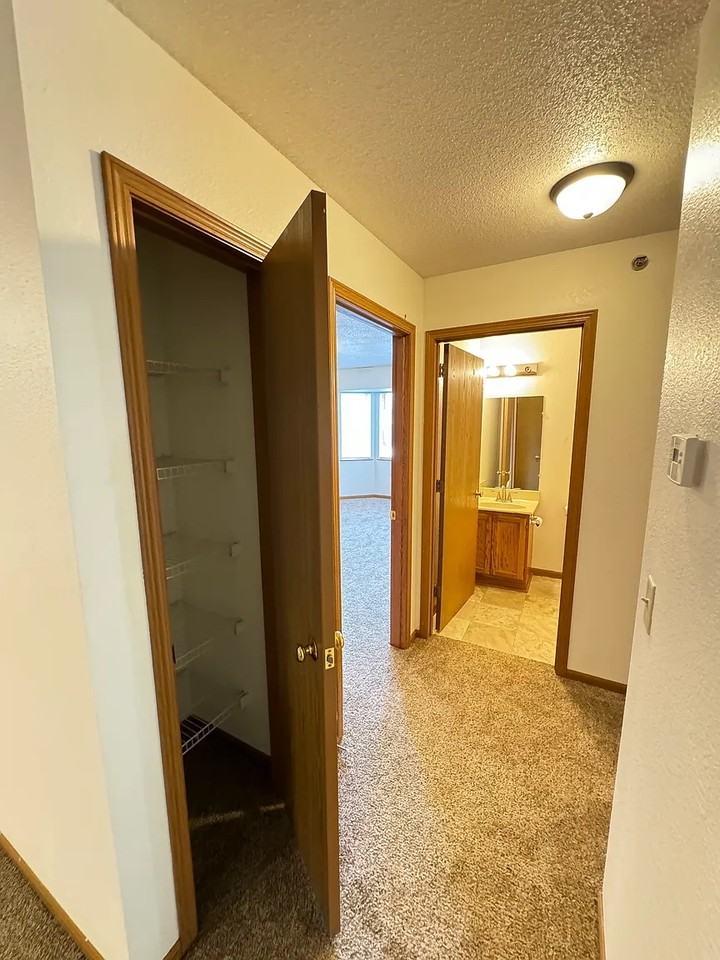 170 West Pioneer Road - Photo 6 of 13