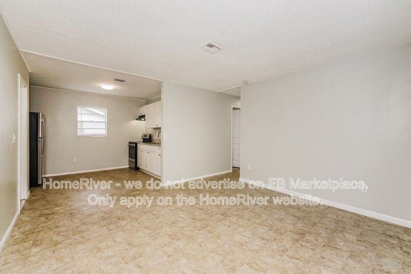 3530 Washington St - Photo 2 of 18