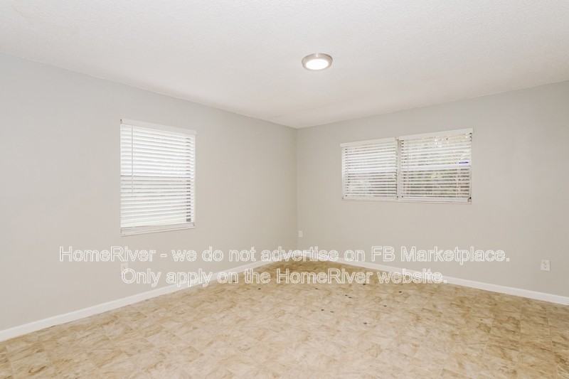 3530 Washington St - Photo 5 of 18