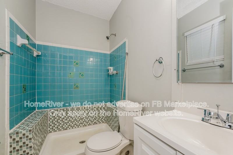 3530 Washington St - Photo 7 of 18