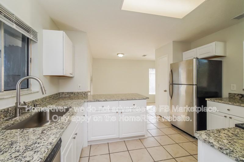 153 Chicago Woods Cir - Photo 5 of 17