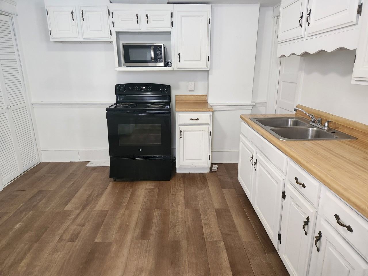 806 West John Street, Martinsburg WV 25401 - Photo 6 of 11