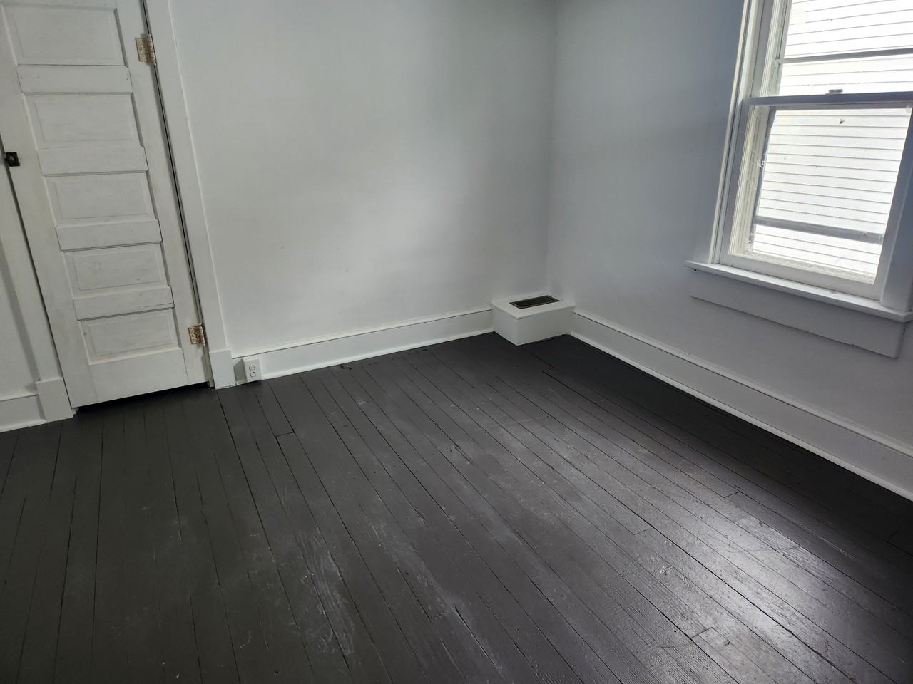 806 West John Street, Martinsburg WV 25401 - Photo 7 of 11