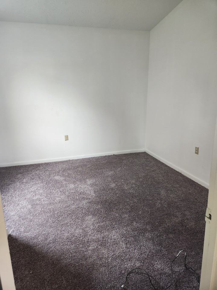 406 East Moler Avenue, Apt 1, Martinsburg WV 25404 - Photo 6 of 11