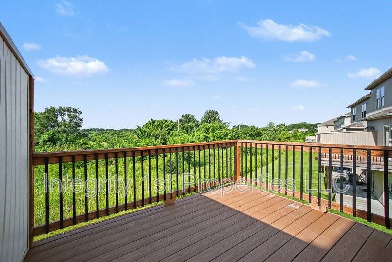 10510 Clubhouse Dr - Photo 6 of 27