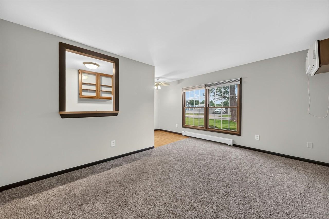 39440 Muffatt Street - Photo 2 of 26