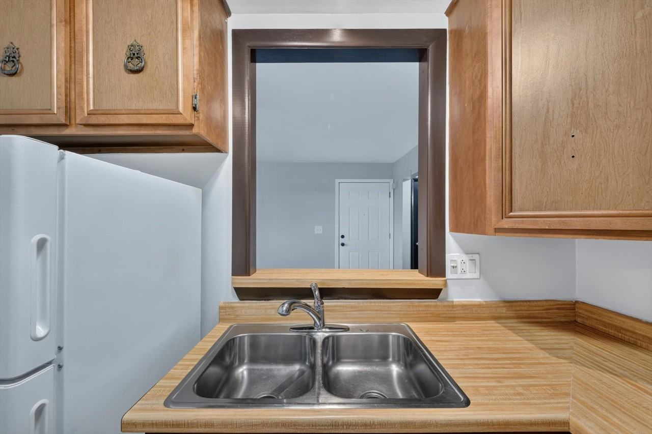 39440 Muffatt Street - Photo 7 of 26