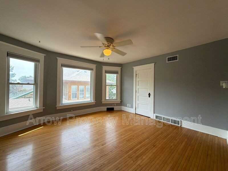 2125 South St #2 - Photo 4 of 11